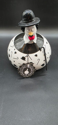 J-Line Deko-Huhn Gentleman mit Melone & Gehstock – Keramik 22 cm